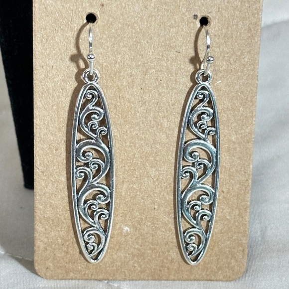2/$20 Silver tone long marquee w/filigree & swirl hook earrings NWOT - Picture 1 of 10